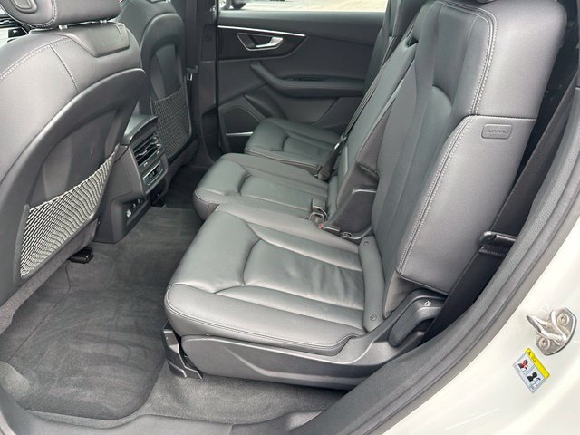 Used 2025 Audi Q7 3.0T Premium Plus AWD/4WD image 16