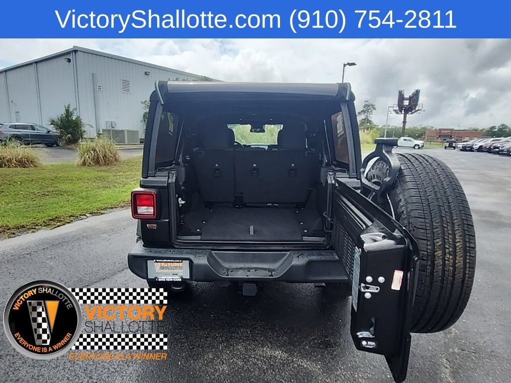 Used 2024 Jeep Wrangler Unlimited Sport AWD/4WD image 26
