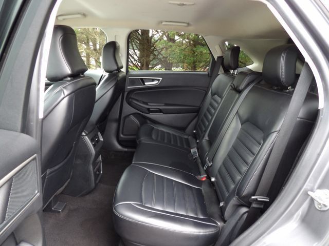 Used 2024 Ford Edge SEL AWD/4WD image 12