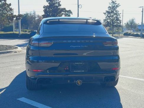 Used 2021 Porsche Cayenne Turbo image 7