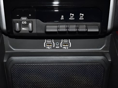Used 2025 RAM 1500 Rebel AWD/4WD image 17