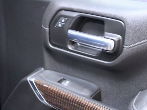 Used 2020 GMC Sierra 1500 Elevation image 11