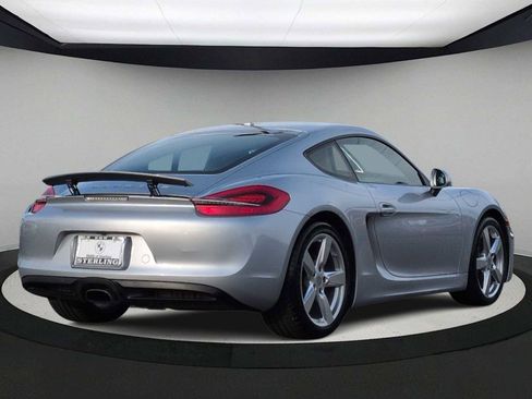 Used 2016 Porsche Cayman image 8