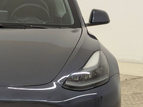 Used 2023 Tesla Model 3 Standard Range image 10