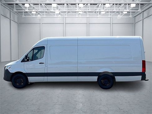 New 2025 Mercedes-Benz Sprinter 2500 image 2