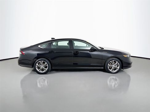 Used 2024 Honda Accord EX image 17