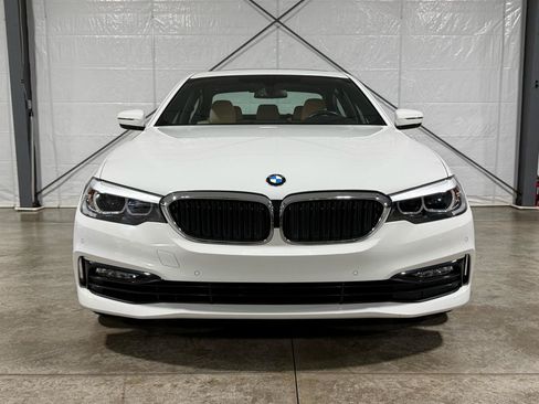 Used 2018 BMW 530i RWD image 5