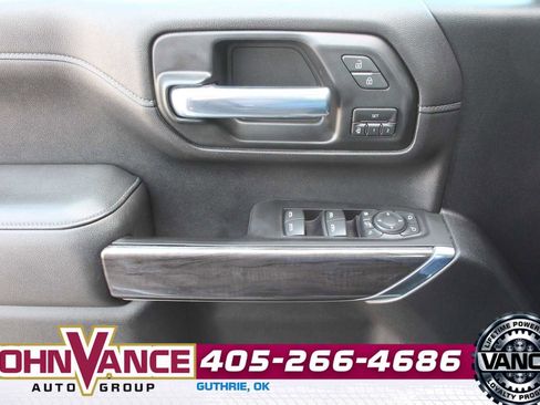 Used 2020 Chevrolet Silverado 2500 LTZ w/ Z71 Off-Road Package AWD/4WD image 33