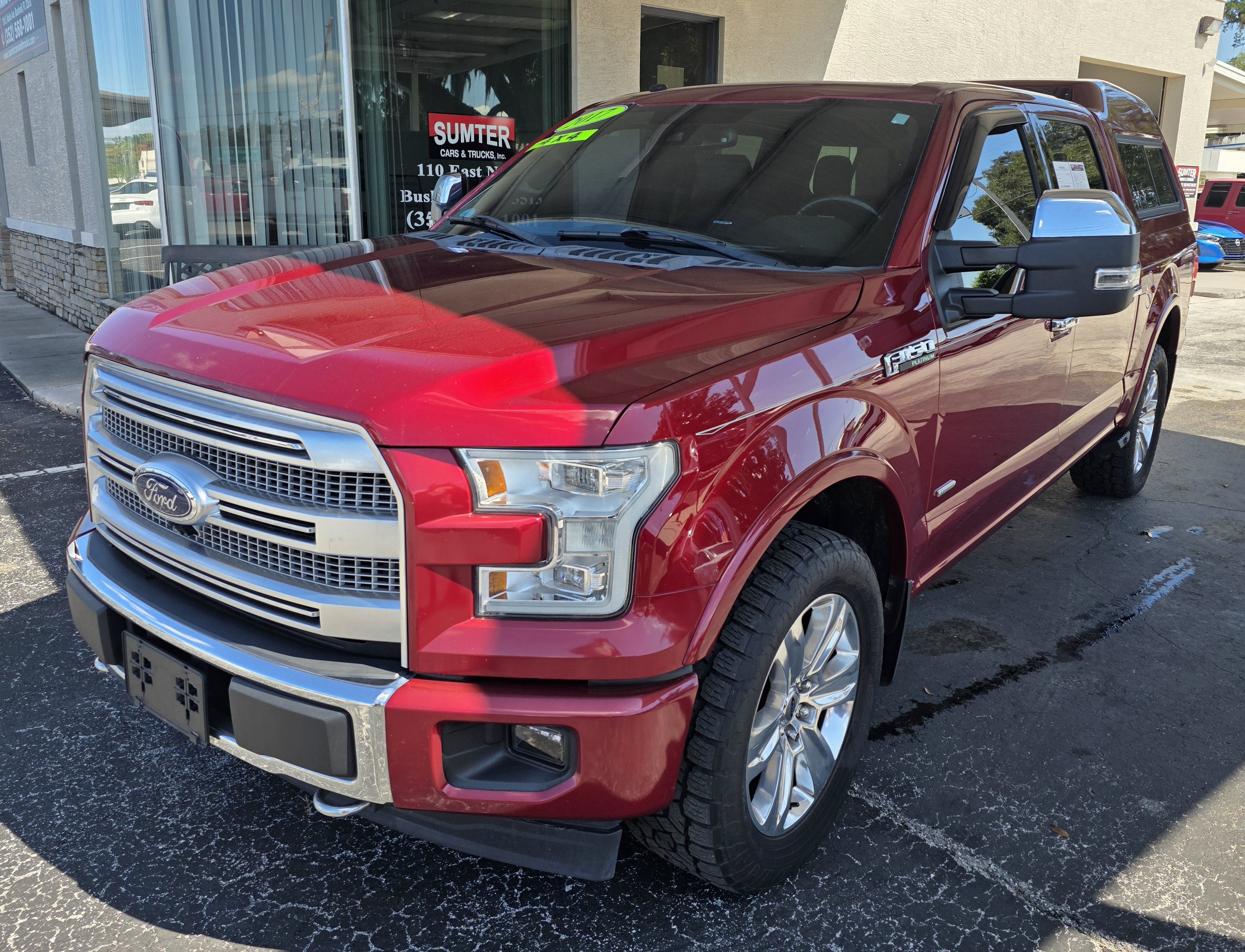Used 2017 Ford F150 Platinum w/ Equipment Group 701A Luxury AWD/4WD image 2