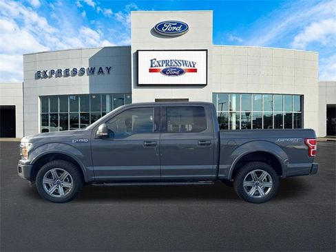 Used 2018 Ford F150 XLT w/ Equipment Group 302A Luxury image 9