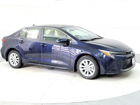 New 2026 Toyota Corolla XLE image 7