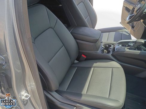 Used 2025 Chevrolet Colorado Trail Boss AWD/4WD image 32