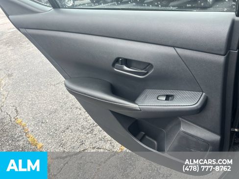 Used 2024 Nissan Sentra SV FWD image 25