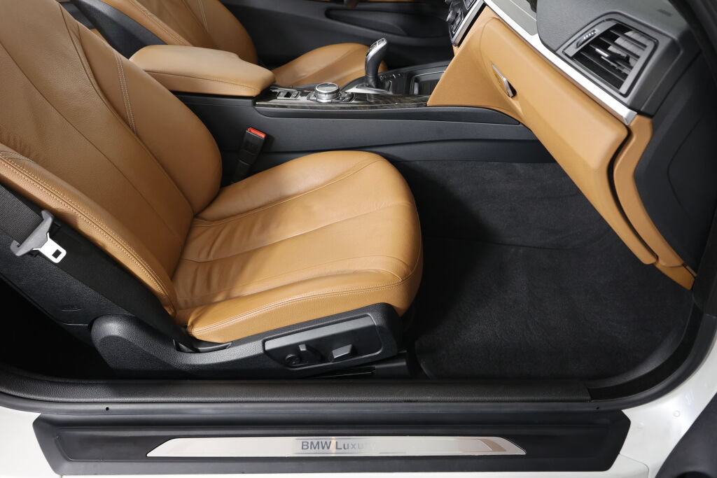 Used 2014 BMW 428i Convertible RWD image 21
