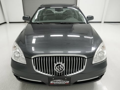 Used 2010 Buick Lucerne CXL w/ Driver Confidence Package FWD image 2