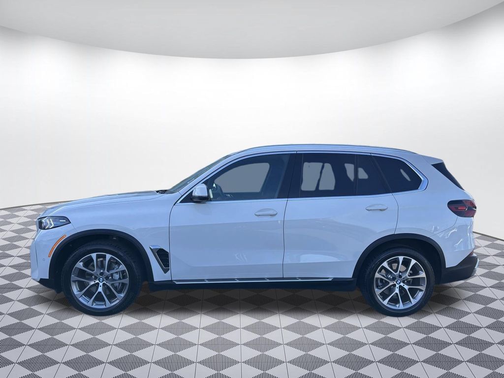 Used 2026 BMW X5 xDrive40i AWD/4WD image 4