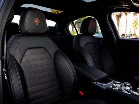 New 2025 Alfa Romeo Giulia AWD w/ Driving Assist Package image 39