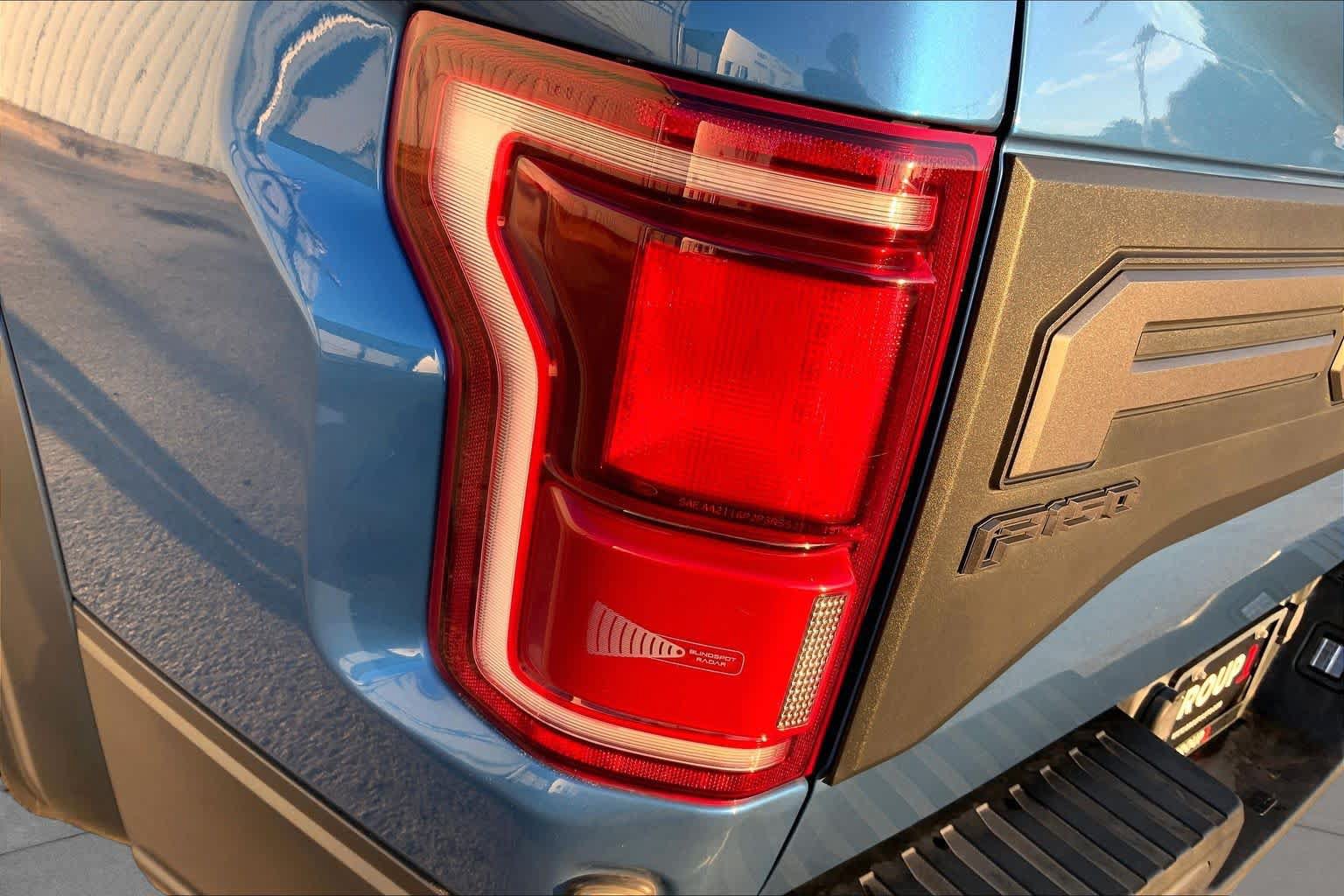 Used 2020 Ford F150 Raptor w/ Equipment Group 802A Luxury AWD/4WD image 29