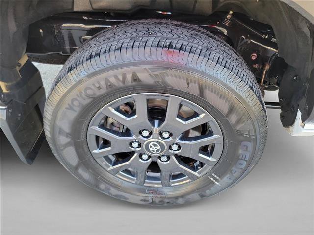 Used 2025 Toyota 4Runner SR5 RWD image 11