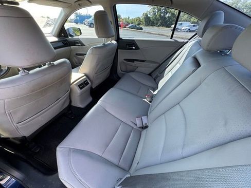 Used 2015 Honda Accord EX-L image 12