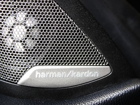 Used 2023 BMW M440i Coupe w/ Premium Package RWD image 31
