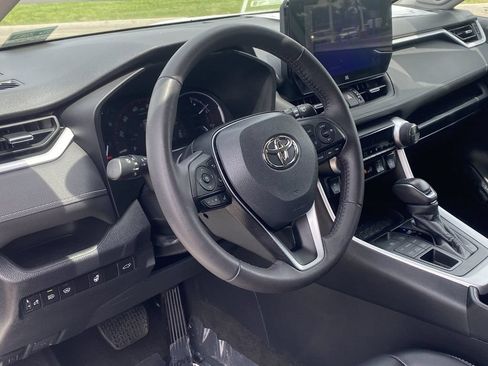 Certified 2023 Toyota RAV4 XLE Premium AWD/4WD image 20