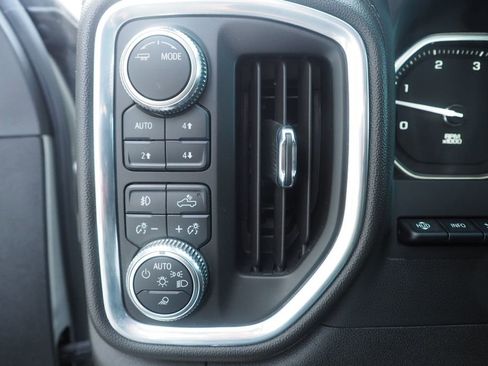 Used 2023 GMC Sierra 3500 Denali w/ Denali Ultimate Package image 16