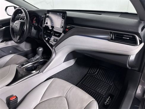 Used 2024 Toyota Camry XSE image 30