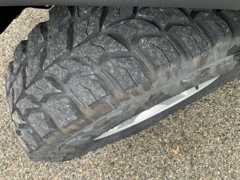 Used 2017 Jeep Wrangler Unlimited Sport w/ Quick Order Package 24S image 18