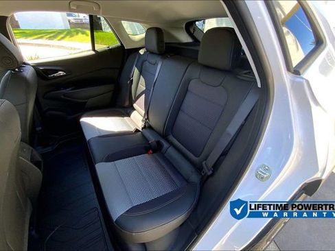 New 2025 Chevrolet Trax LT w/ Driver Confidence Package FWD image 11