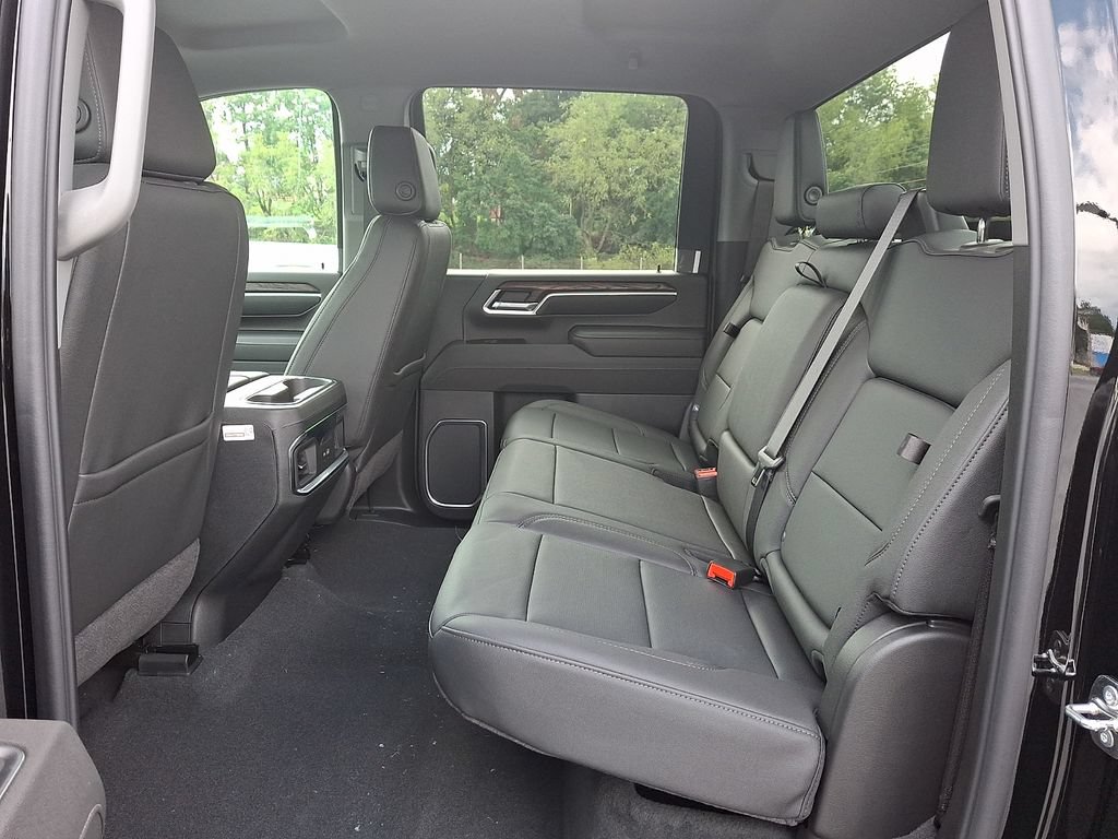 New 2026 GMC Sierra 2500 SLT w/ SLT Convenience Package AWD/4WD image 6