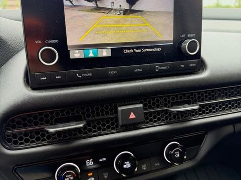 Certified 2024 Honda HR-V LX image 18