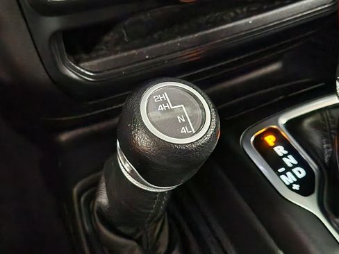 Used 2021 Jeep Wrangler Unlimited Sport AWD/4WD image 39