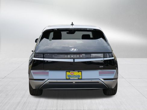 Used 2024 Hyundai Ioniq 5 Limited AWD/4WD image 6