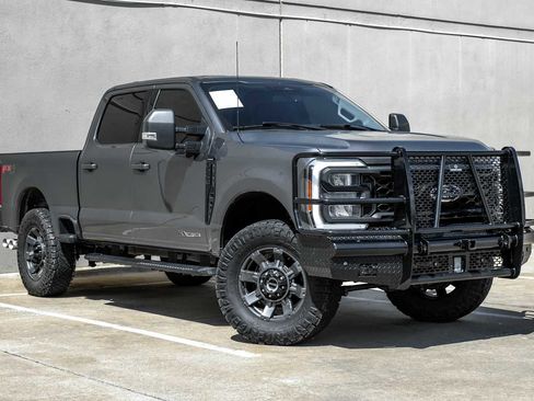 Used 2023 Ford F250 Lariat w/ Sport Appearance Package image 6