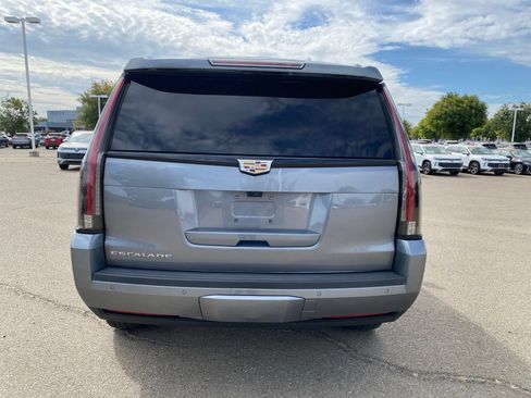 Used 2020 Cadillac Escalade Platinum w/ Escalade Sport Edition AWD/4WD image 5