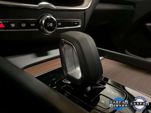 Used 2023 Volvo XC60 B5 Plus image 55