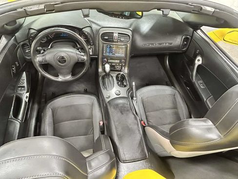 Used 2012 Chevrolet Corvette Grand Sport w/ 4LT Preferred Equipment Group RWD image 8