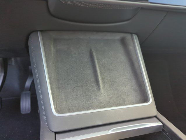 Used 2026 Tesla Model Y 2WD image 19