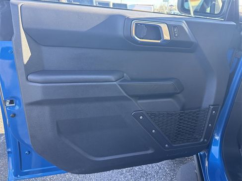 Used 2025 Ford Bronco Big Bend w/ Black Diamond Package image 10