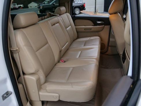 Used 2011 GMC Sierra 3500 Denali image 32