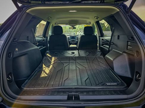 Used 2020 Chevrolet Equinox LT w/ Driver Convenience Package AWD/4WD image 33