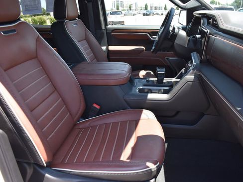 Used 2025 GMC Sierra 1500 Denali Ultimate AWD/4WD image 13