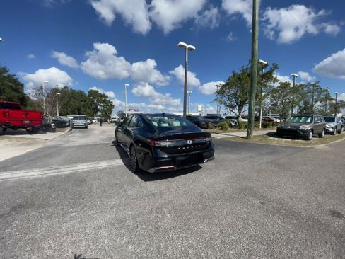 Used 2025 Hyundai Sonata SEL image 16