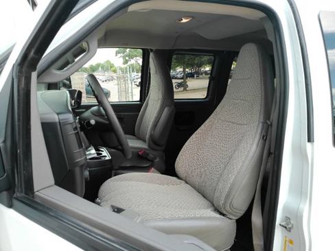 Used 2024 Chevrolet Express 3500 LT w/ LT Preferred Equipment Group RWD image 15