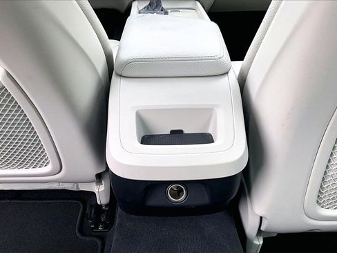 Used 2020 Volvo S60 T5 Momentum image 16