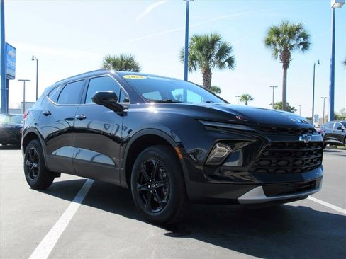 Certified 2023 Chevrolet Blazer LT w/ Midnight/Sport Edition image 3