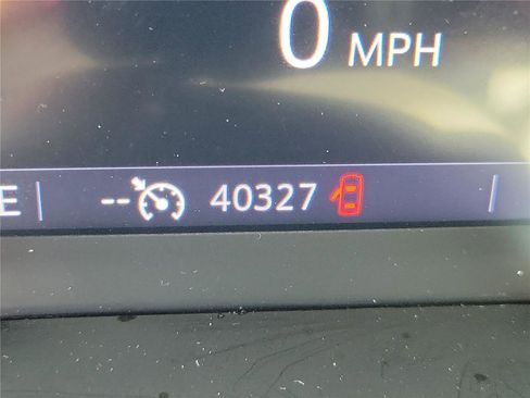 Used 2023 Buick Encore GX Select FWD image 26