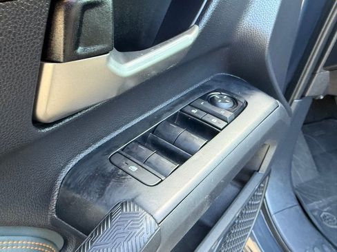 Used 2024 Toyota Tacoma Trailhunter image 16