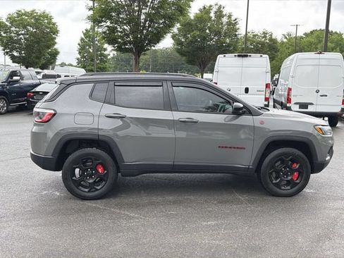 Used 2023 Jeep Compass Trailhawk AWD/4WD image 14